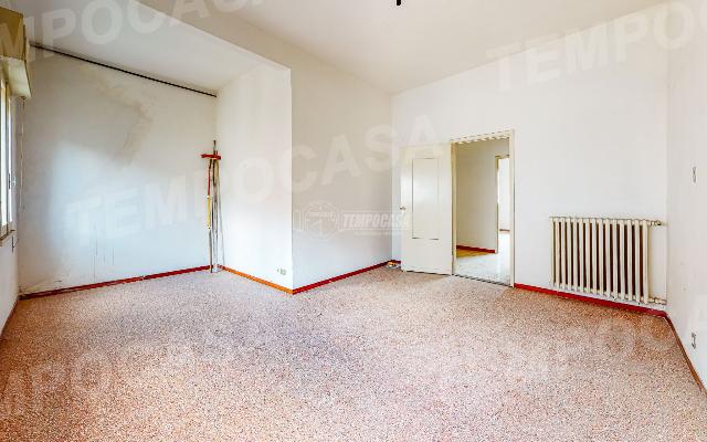 Vierzimmerwohnung in Piazza Giuseppe Garibaldi 9, Finale Emilia - Foto 1