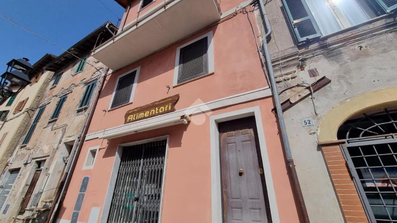 Palazzo in vendita a Montelanico
