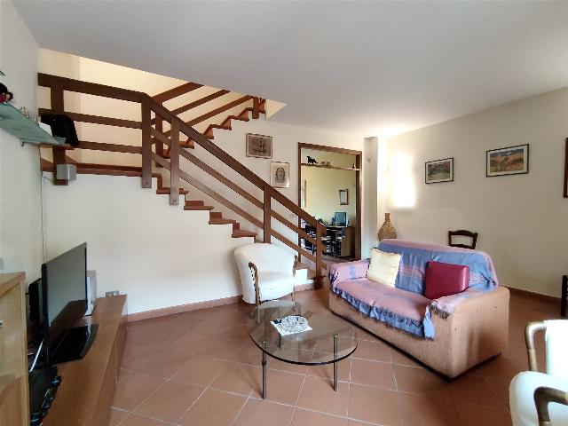 Terraced house, Pistoia - Photo 1