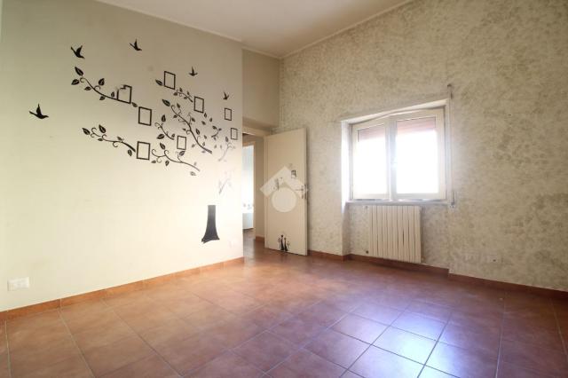 2-room flat in Via delle Vigne Nuove 50, Mentana - Photo 1