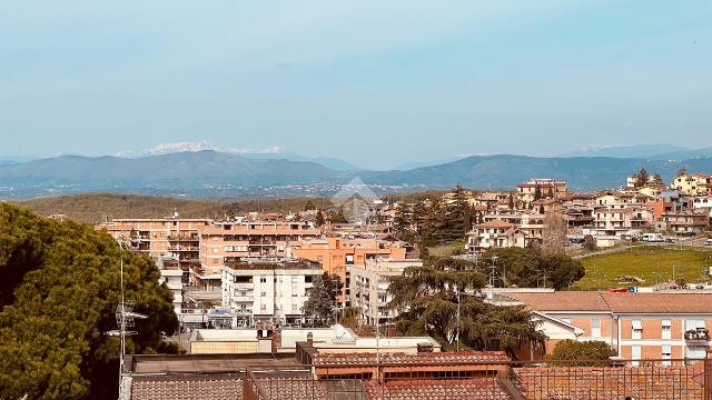 Trilocale in Via Paribeni Renato 19, Mentana - Foto 1