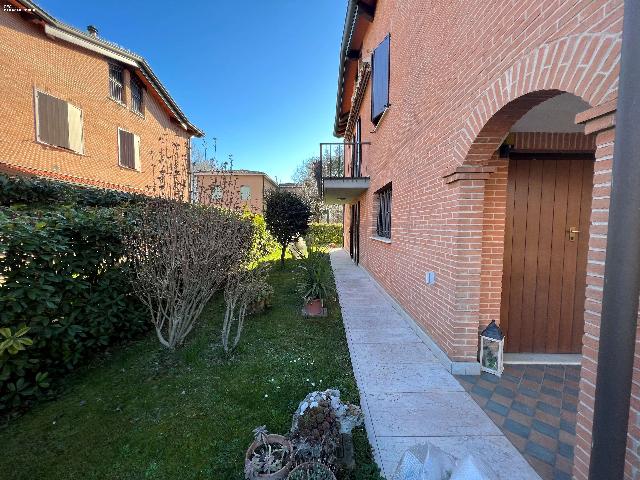 Villa unifamiliare in Strada Ponte Alto Nord, Modena - Foto 1