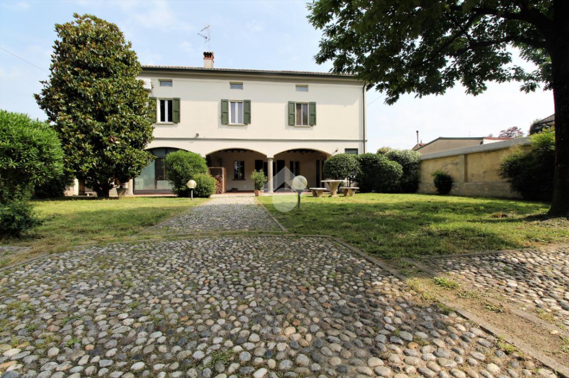 Villa in vendita a Orzinuovi