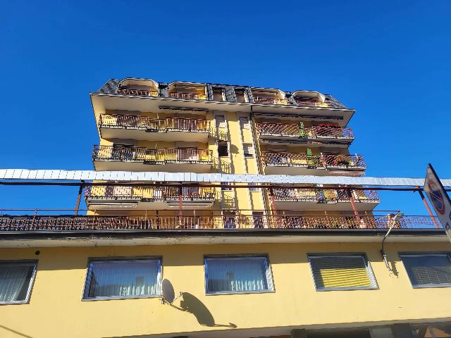 4-room flat in Via Fabbri 7, Villadossola - Photo 1