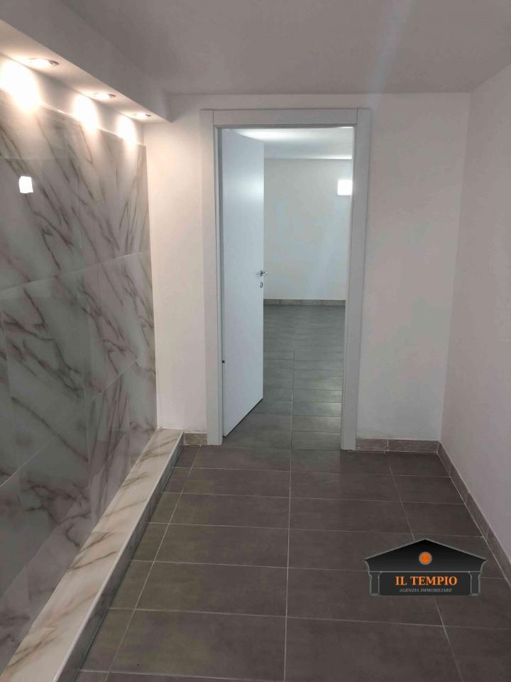 Ufficio in Viale delle Fornaci 1, Vicenza, {3} - Foto 2