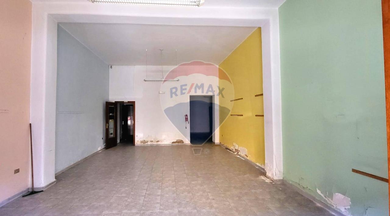 Esercizio commerciale in Via Romagna 48, Brindisi - Foto 1