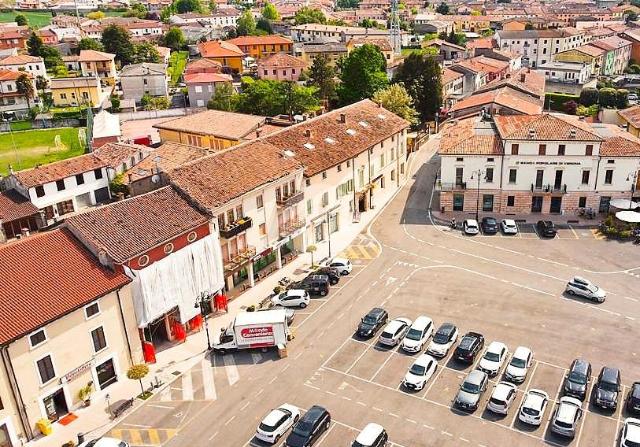 Quadrilocale in {3}, Piazza Santa Toscana 36 - Foto 1