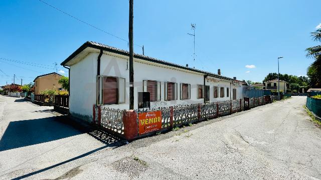 Casa indipendente in Via Radecchio 41, Rovigo - Foto 1