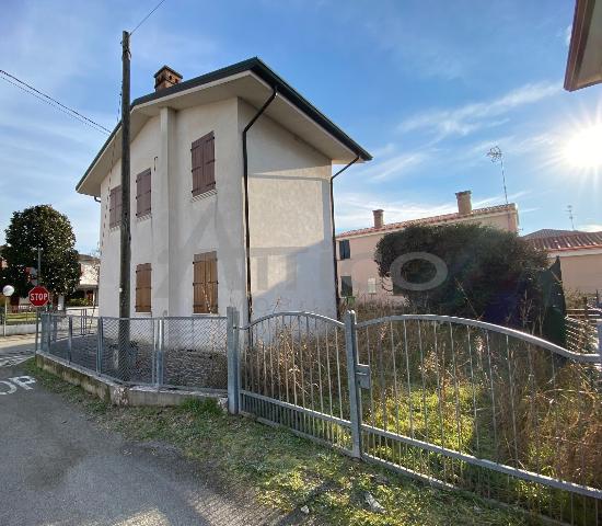 Casa indipendente in Sarzano Ro, Rovigo - Foto 1