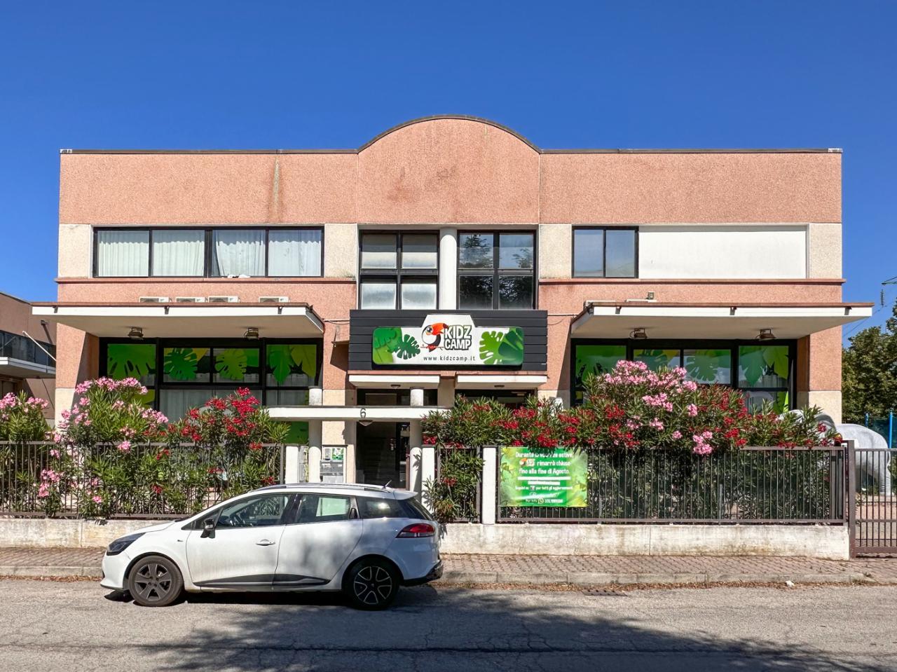 Negozio in , Riccione, {3} - Foto 1