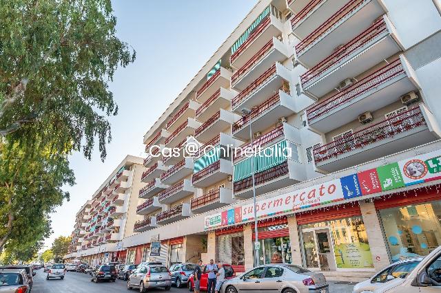 Apartament in Via Magna Grecia 11, Bari - Photo 1