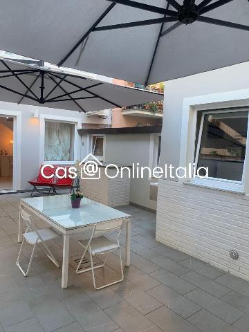 Apartament in Viale Ugo Foscolo 16, Viareggio - Photo 1