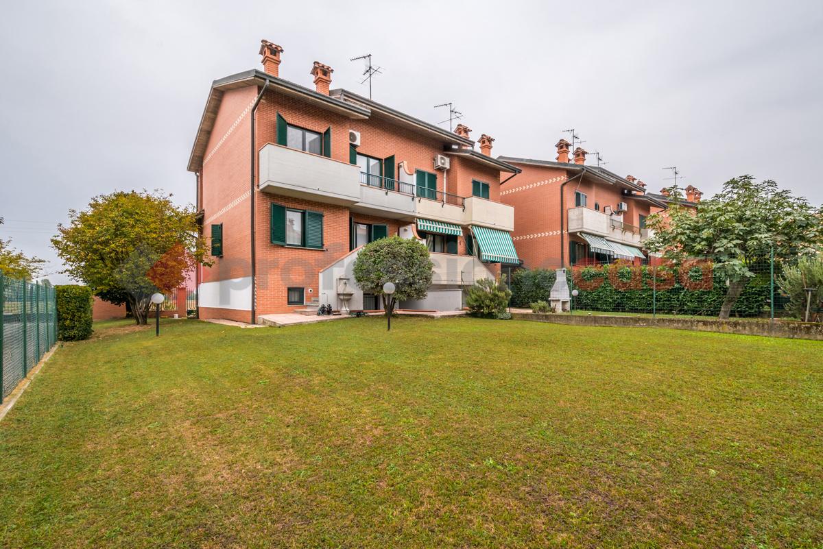 Villa a schiera in vendita a Vermezzo con Zelo
