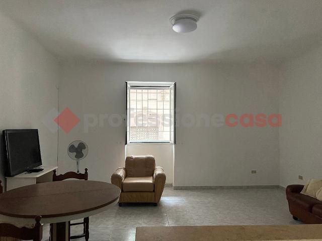 4-room flat in Via Temenide 69, Taranto - Photo 1