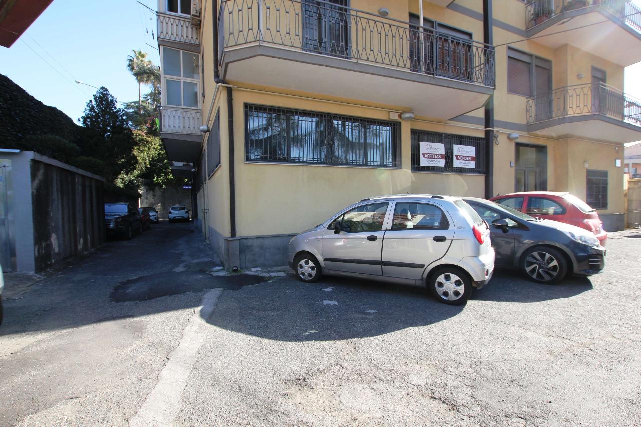 Magazzino in Via Convento del Carmine  3, San Gregorio Di Catania, {3} - Foto 2