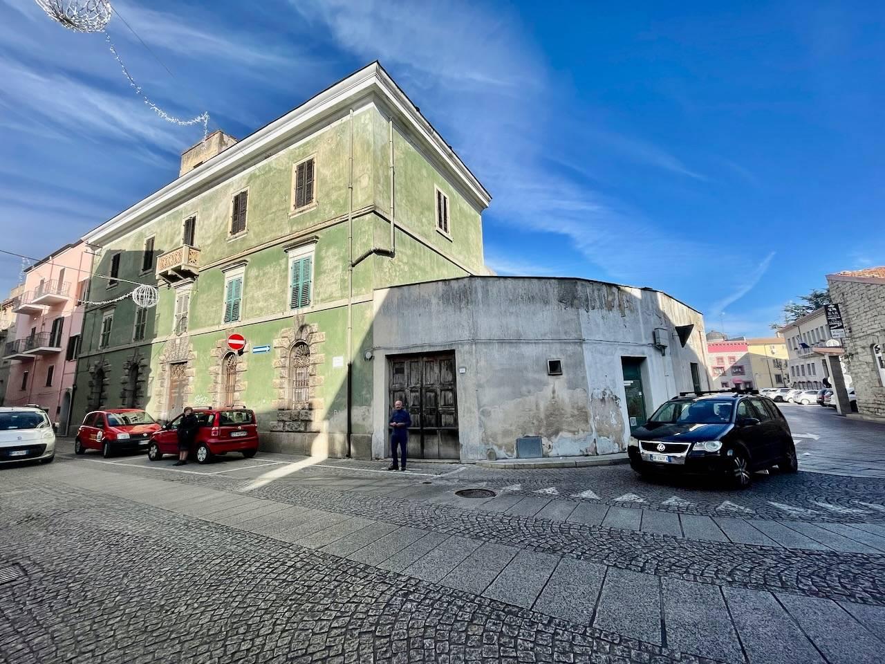 Negozio in Piazza Fumu Mossa, Buddusò, {3} - Foto 1