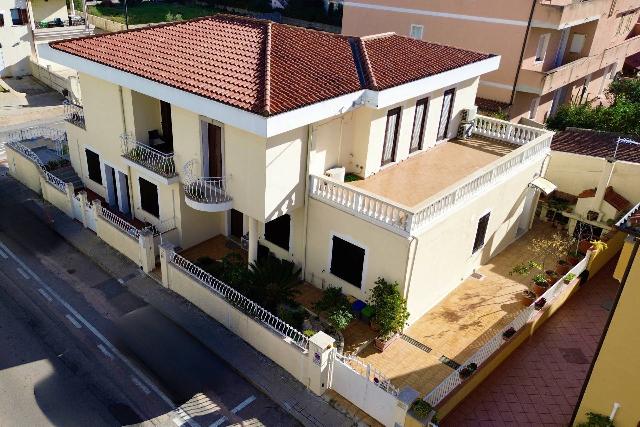 Villa in Via Lazio 21, Olbia - Foto 1