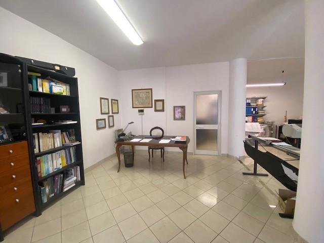 Büro in a Cecconi 18, Livorno - Foto 1