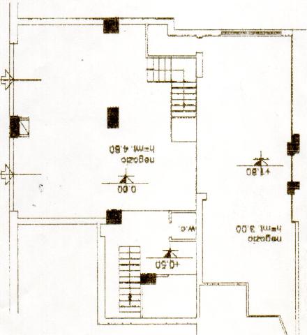 Negozio in {3}, Viale De Gasperi - Foto 1