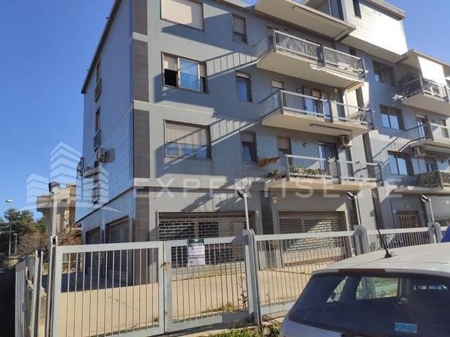 Magazzino in Via Gaspare La Rosa 21, Caltagirone, {3} - Foto 2