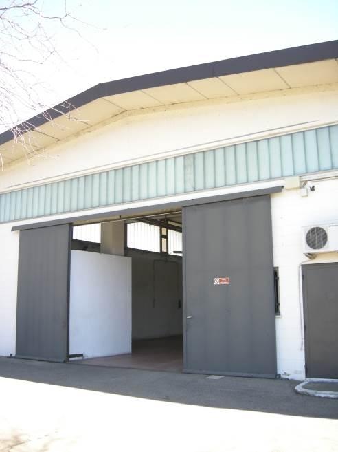 Laboratorio in , Vimodrone, {3} - Foto 1