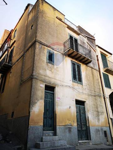Casa indipendente in vendita a Polizzi Generosa