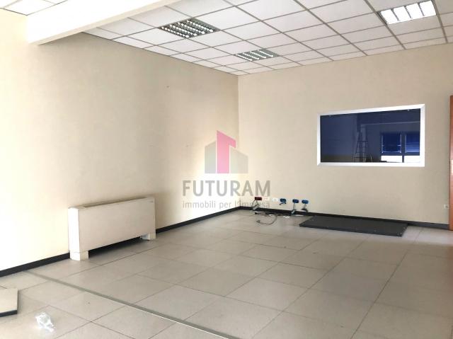 Office in {3}, Statale del Santo 99999999 - Photo 1