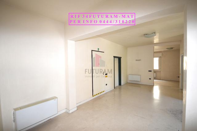 Office in {3}, Vicenza Viale San Lazzaro - Photo 1