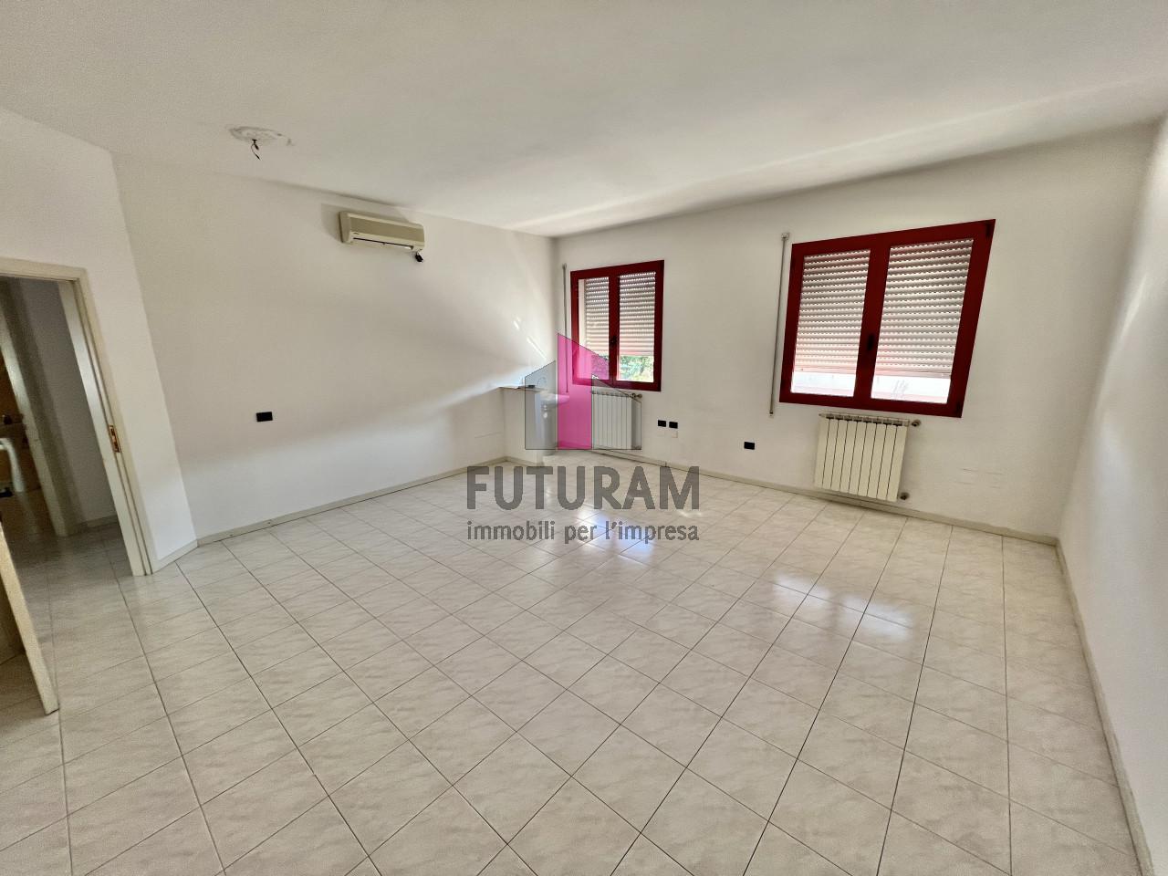 Ufficio in Via degli Aceri, Sarcedo, {3} - Foto 2