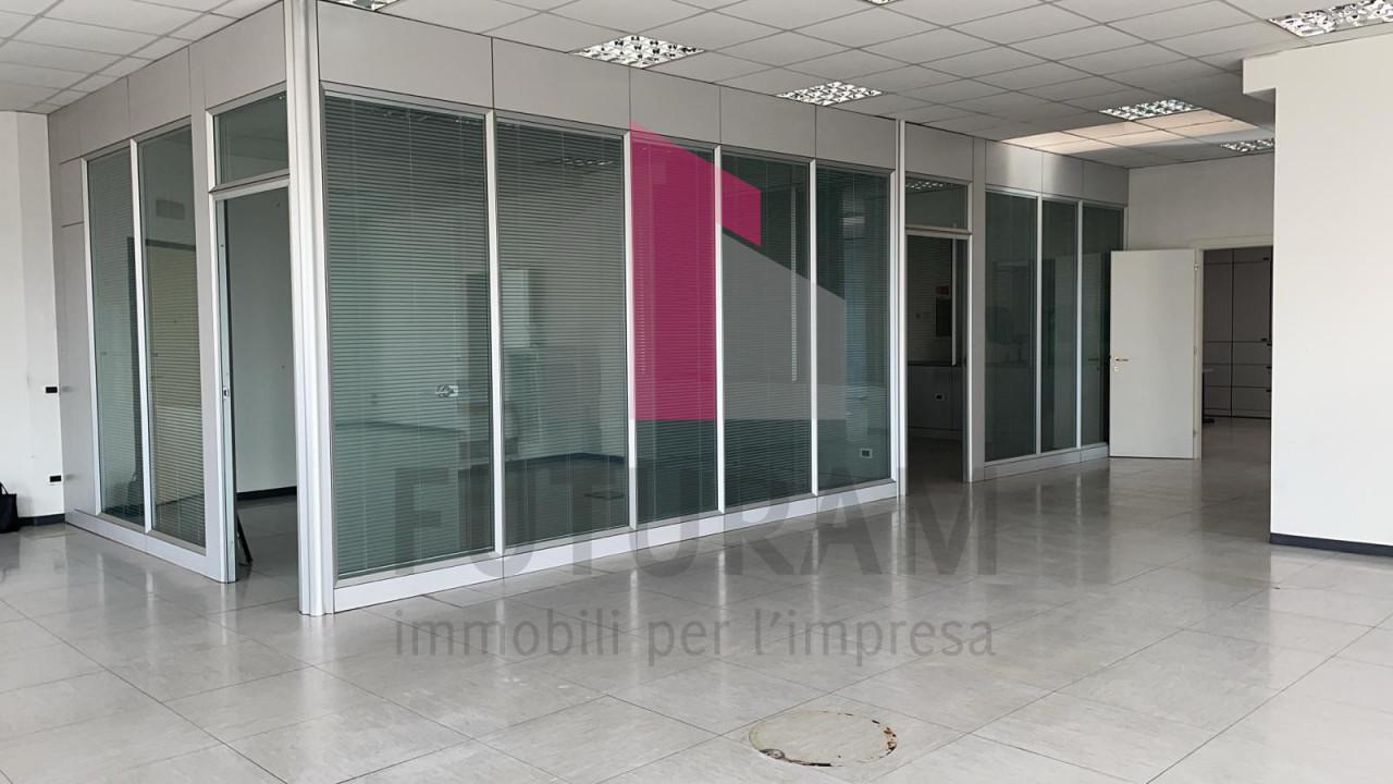 Ufficio in Via del Progresso, Vicenza, {3} - Foto 2