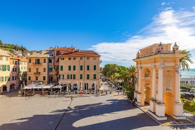 2-room flat in Piazza Vittorio Emanuele II 5, Finale Ligure - Photo 1