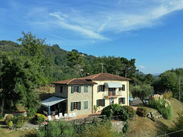 Mansion, Barga - Photo 1