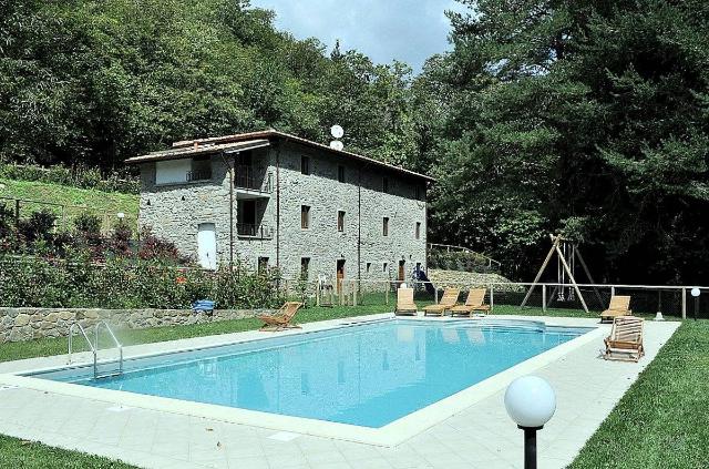 Country house or cottage, Pescaglia - Photo 1