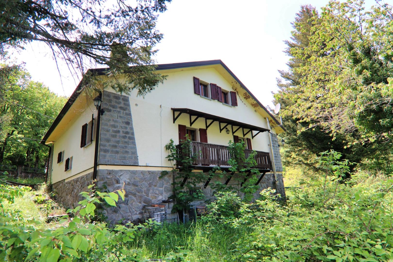 Casa indipendente in vendita a Fanano