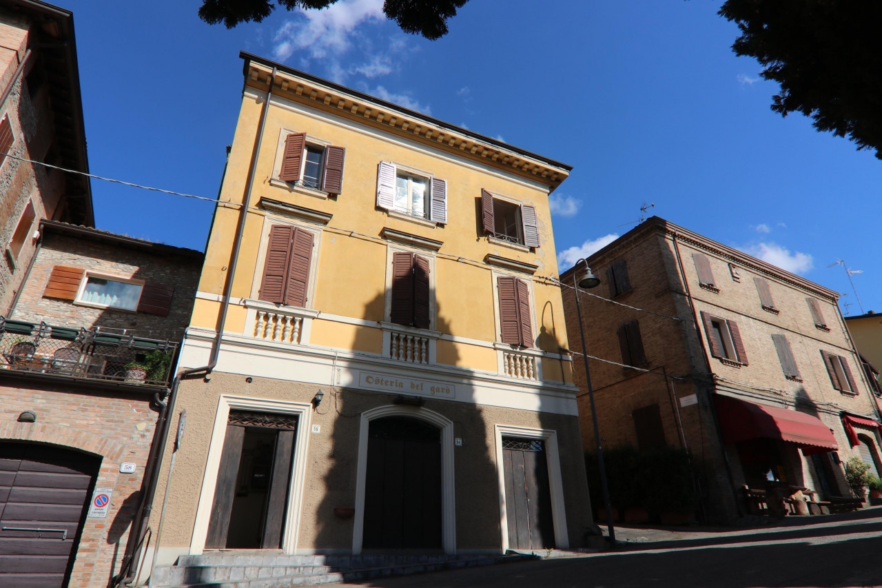 Stabile - Palazzo in vendita a Castelvetro Di Modena
