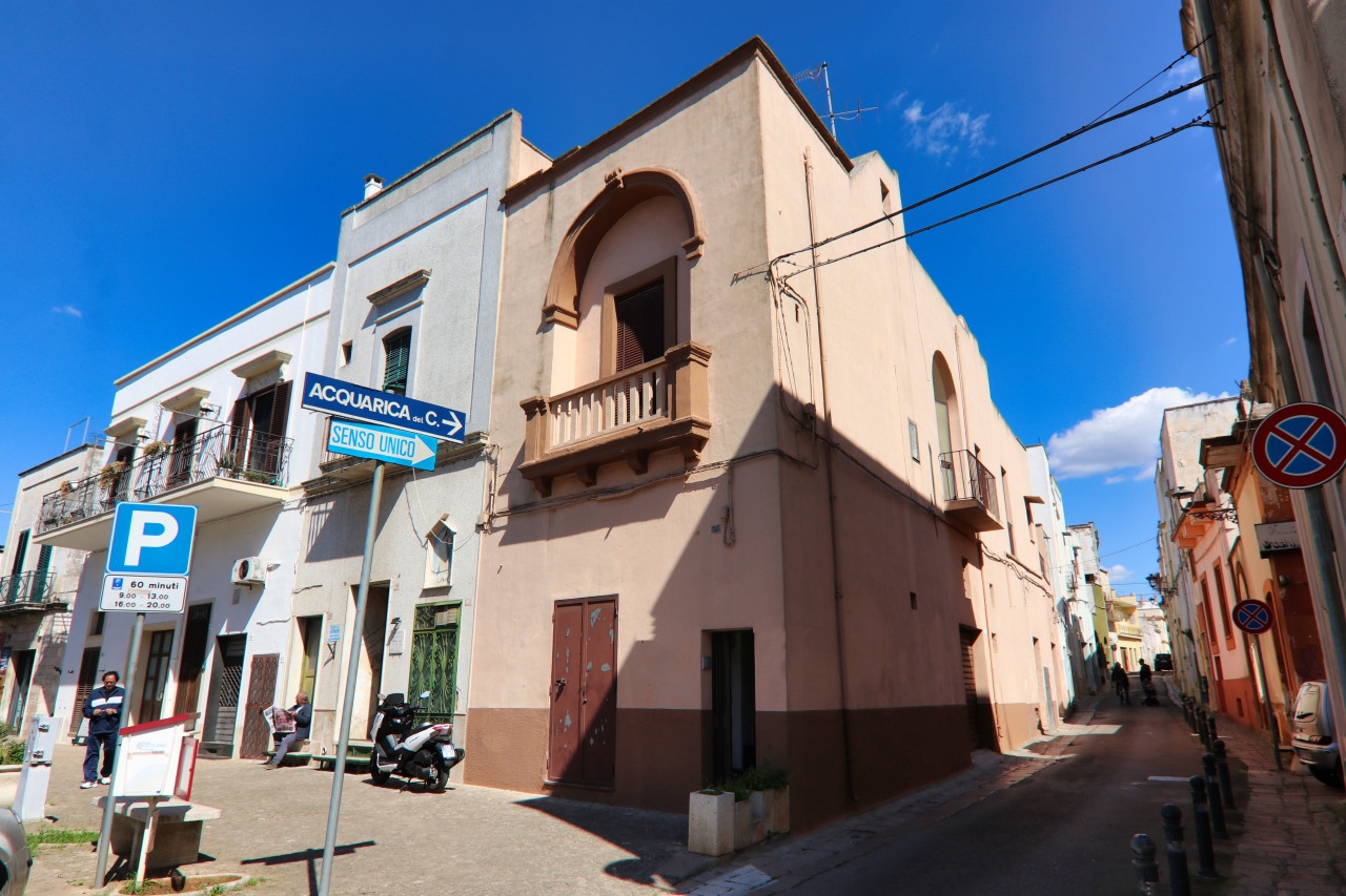 Palazzo storico in vendita a Taurisano