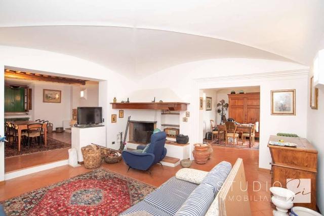 Detached house in Via Salvador Allende, Pistoia - Photo 1