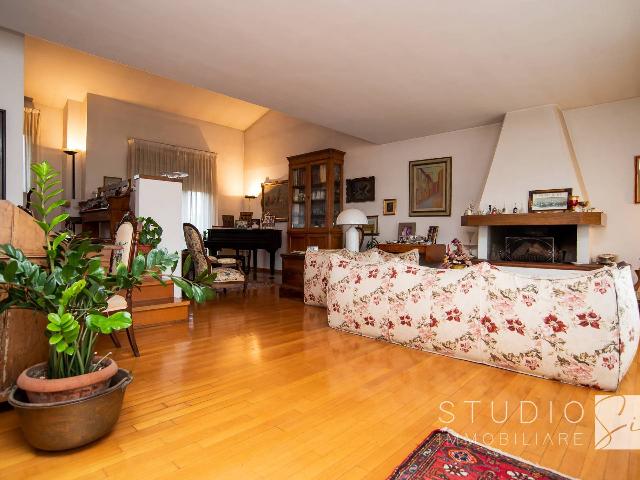 main gallery real estate image