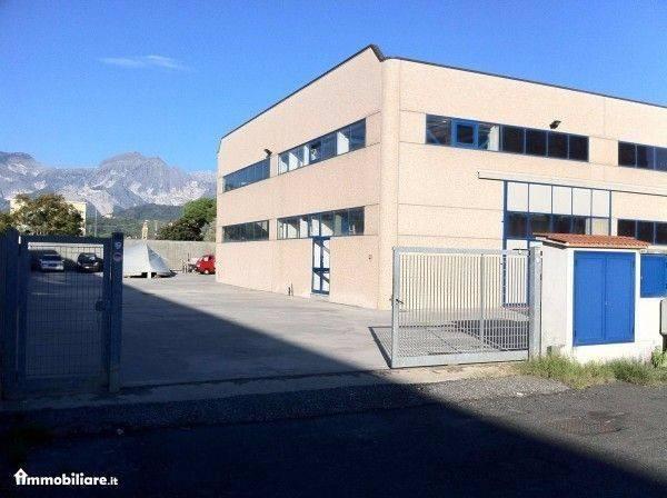 Industrial shed in Via Pecorina, Sarzana - Photo 1