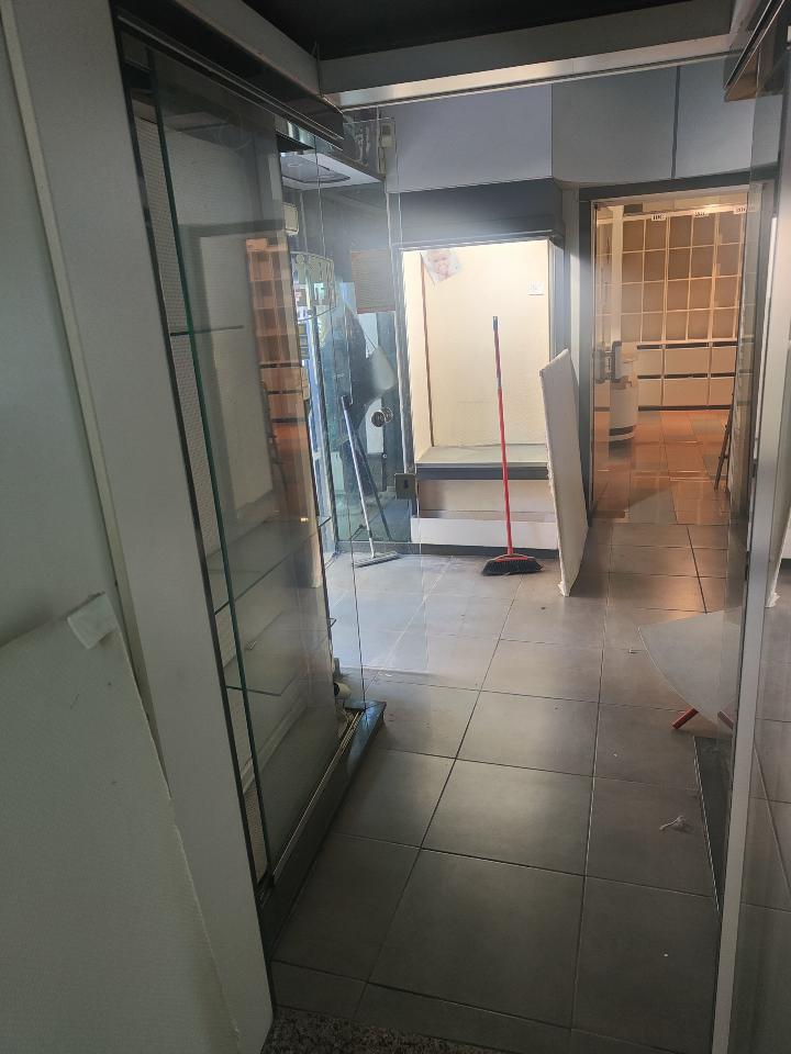 Palazzina commerciale in Via Antonio Gramsci, Sarzana, {3} - Foto 2