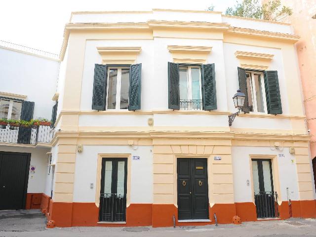 Palazzina commerciale in Via Briganti, Gallipoli - Foto 1