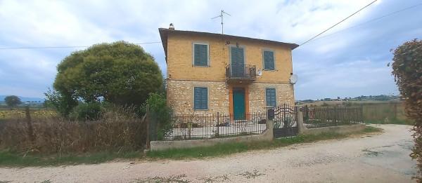 Villa in vendita a Castel Ritaldi