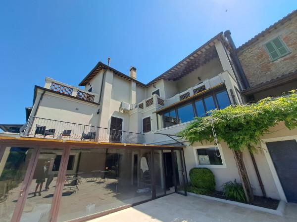 Villa bifamiliare in vendita a Montefalco