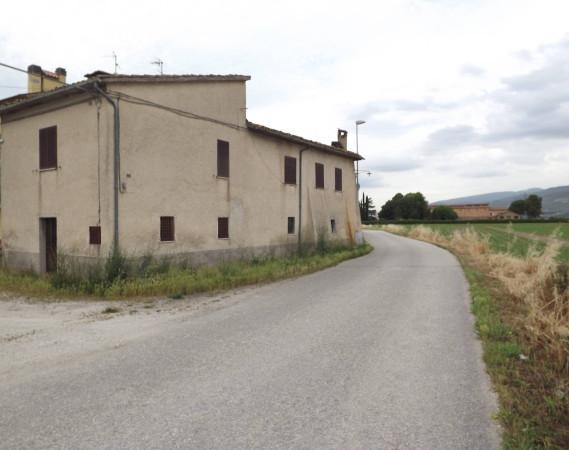 Single-family terraced house in {3}, Santa Maria in Campis - Photo 1