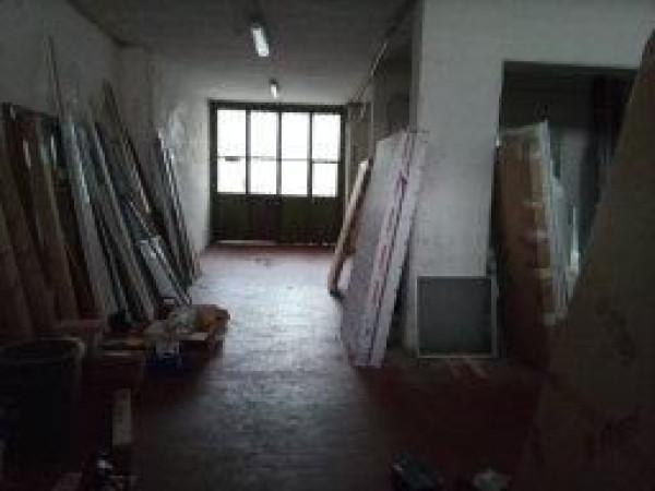 Negozio in , Foligno, {3} - Foto 2