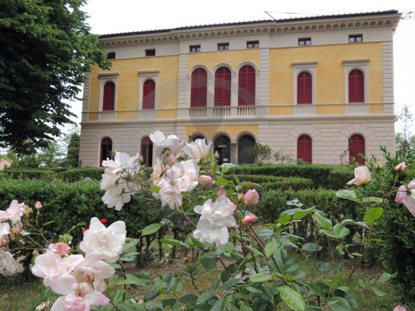 Villa in vendita a Siena