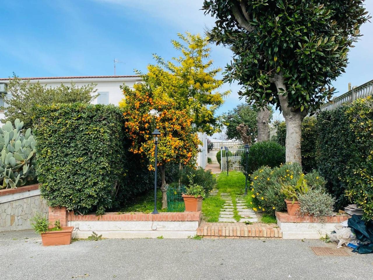 Villa a schiera in affitto a Pozzuoli