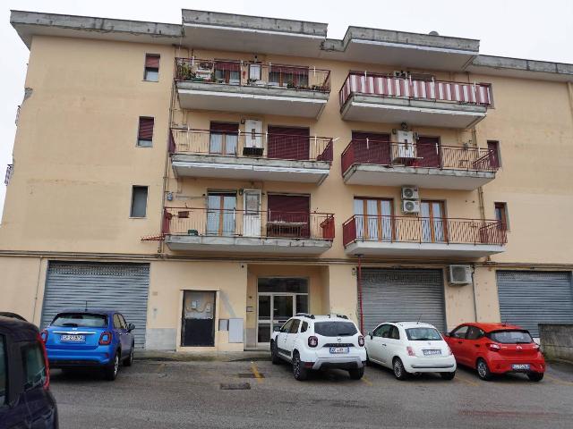 4-room flat in Strada Statale Tirrena Inferiore, Montecorvino Pugliano - Photo 1