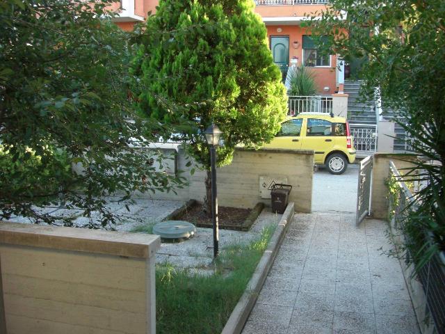 4-room flat in Via Caminate, Fano - Photo 1