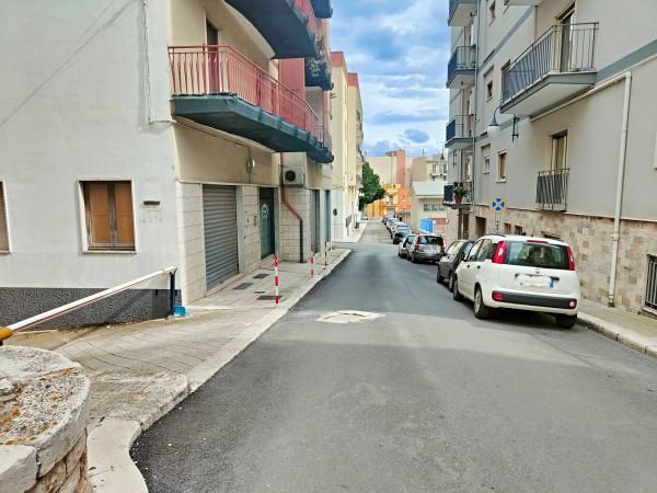 Magazzino in Via Adige, Putignano, {3} - Foto 1